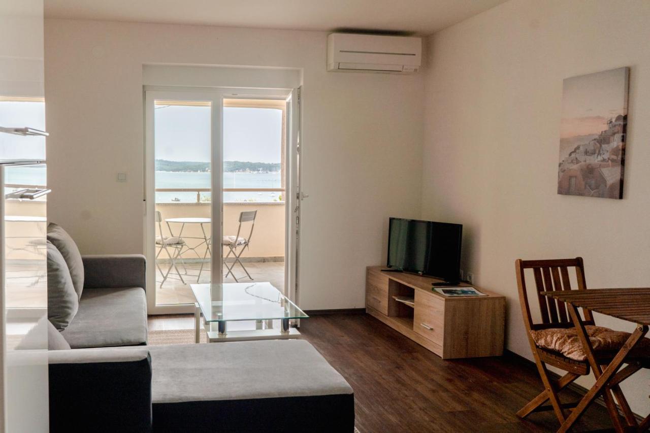 Livi - Luxury Sea View Appartments *