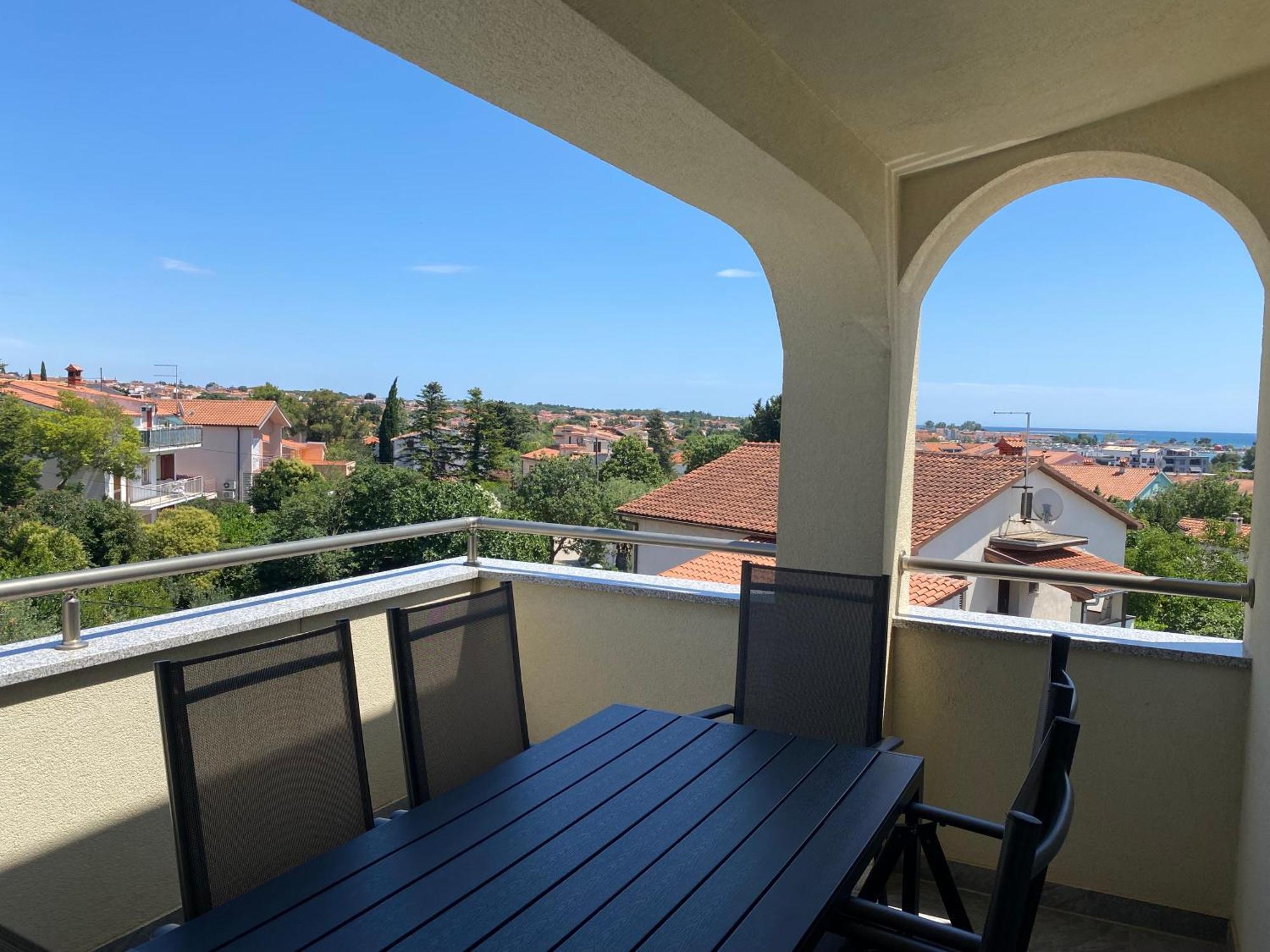 Livi - Luxury Sea View Appartments